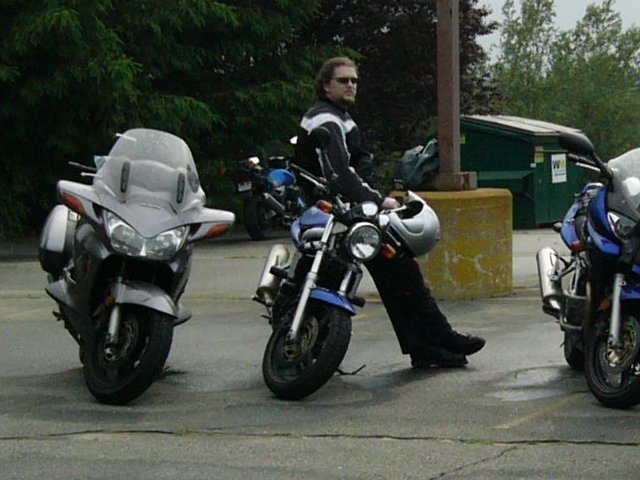 Darxus and his SV650, cropped from a photo by Rich Klein