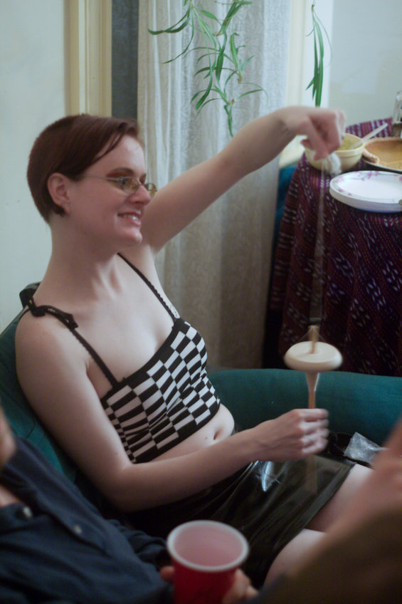 Zeph, drop-spinning.