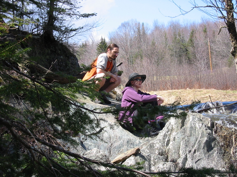 Ro and Kaz on water altar